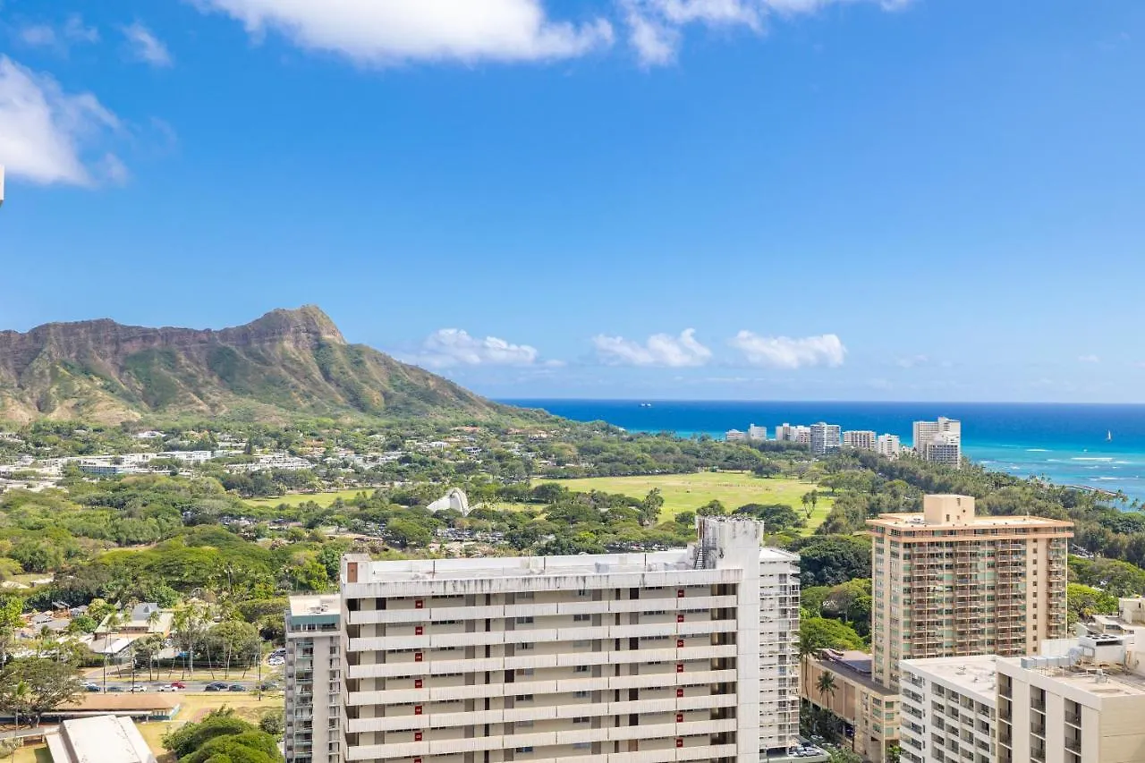 Ocean & Diamond Head Views - Near Beach - Parking! Honolulu 0*,