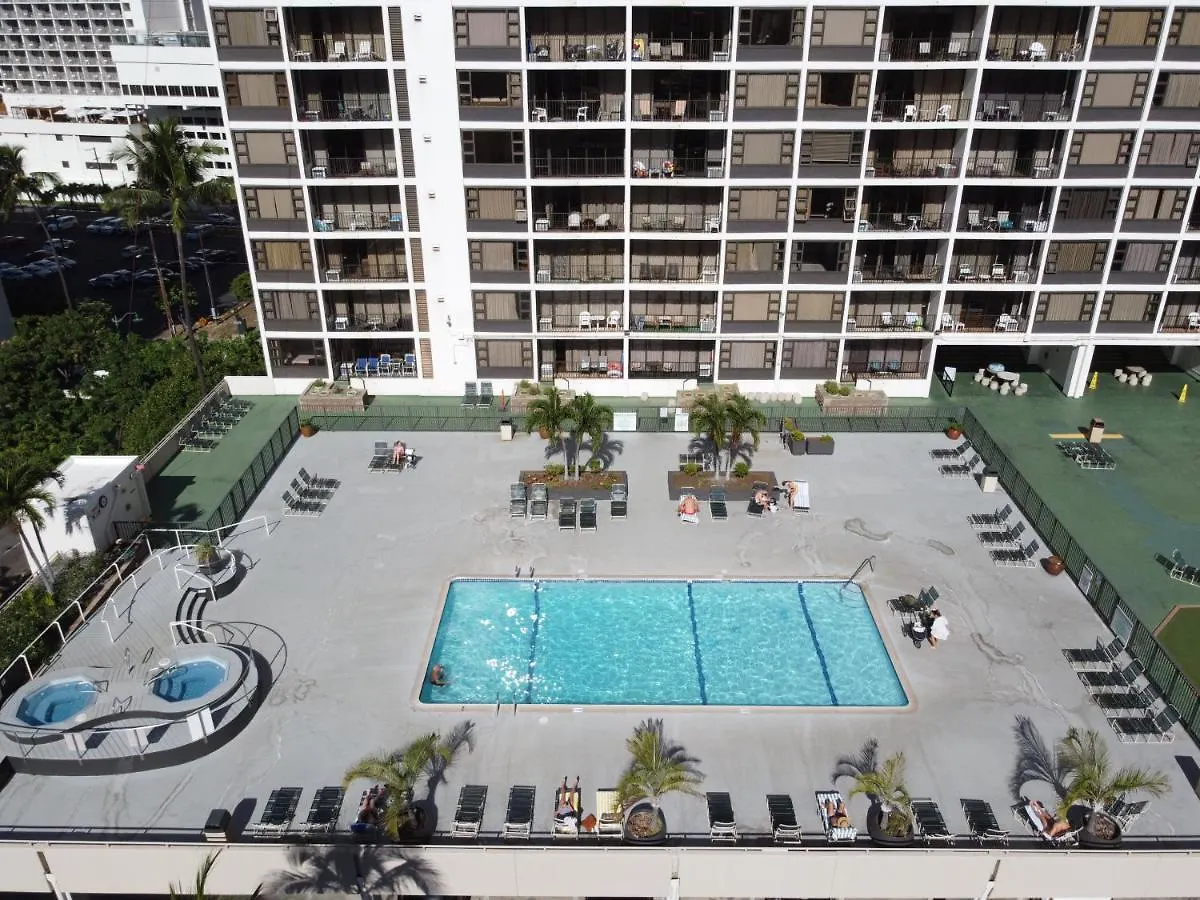 Ocean & Diamond Head Views - Near Beach - Parking! Honolulu